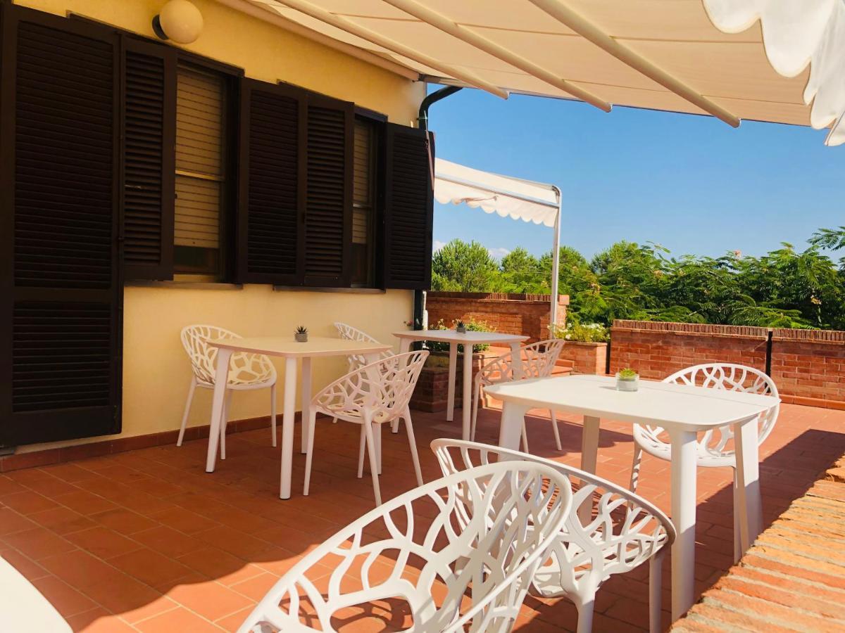 Villa Lavinia B&B Монтескудайо Екстер'єр фото