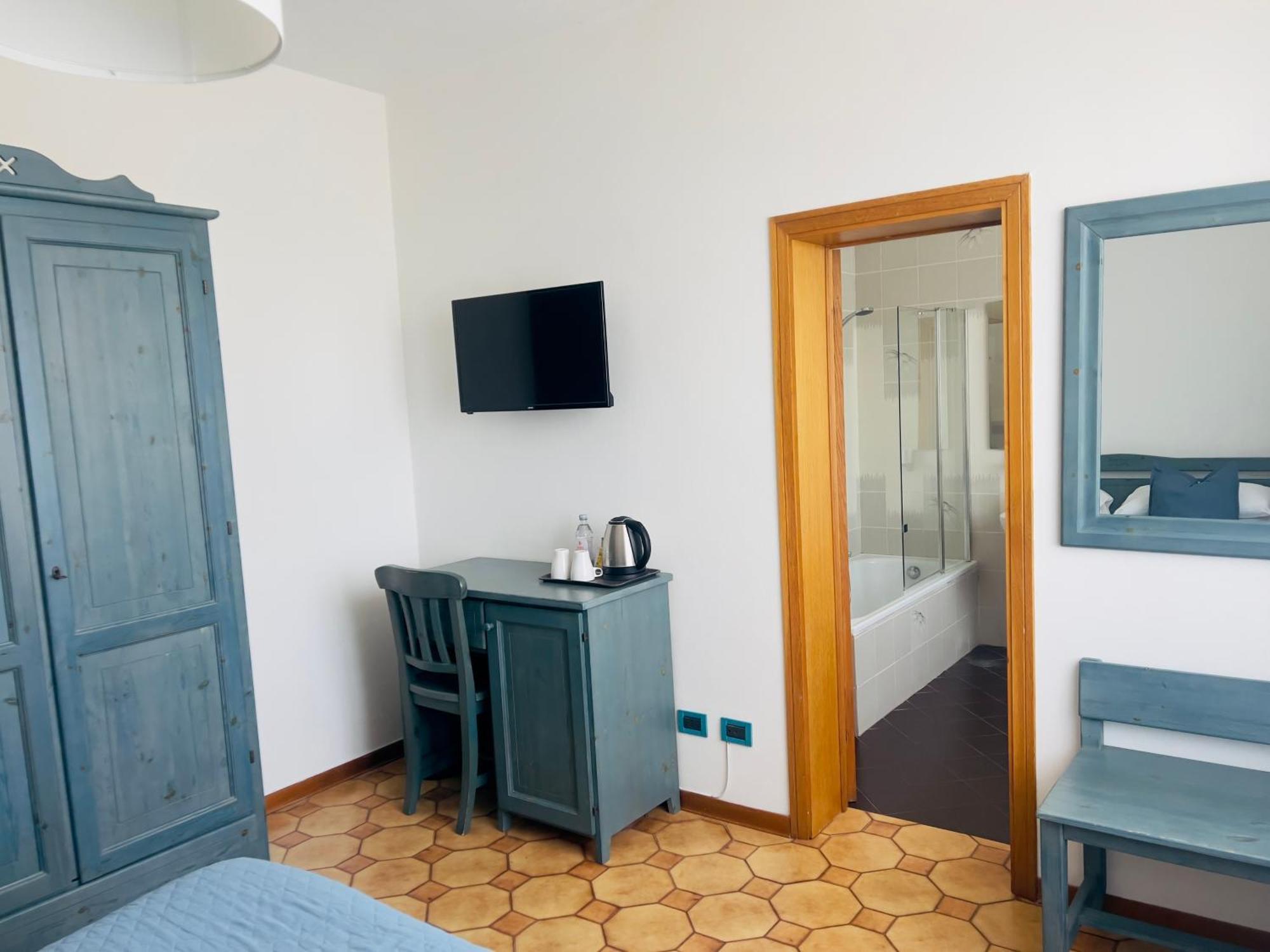 Villa Lavinia B&B Монтескудайо Номер фото